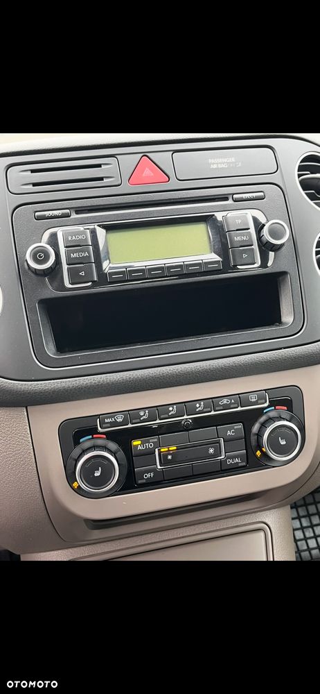 Volkswagen Golf Plus 2.0 TDI Comfortline - 15