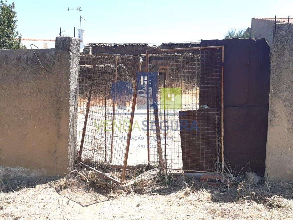 Moradia T4 em ruína em Lote de 353 m2 | Safara - Grande imagem: 3/6