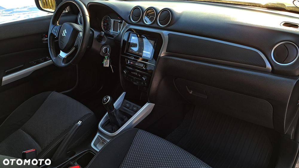 Suzuki Vitara 1.6 (4x2) Comfort+ - 23