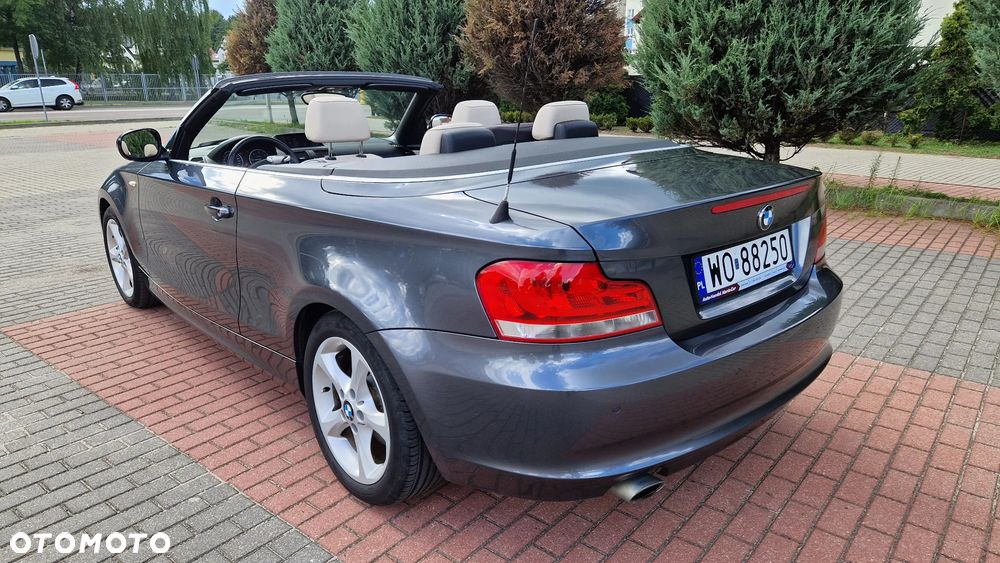 BMW Seria 1 120d Edition Sport - 11