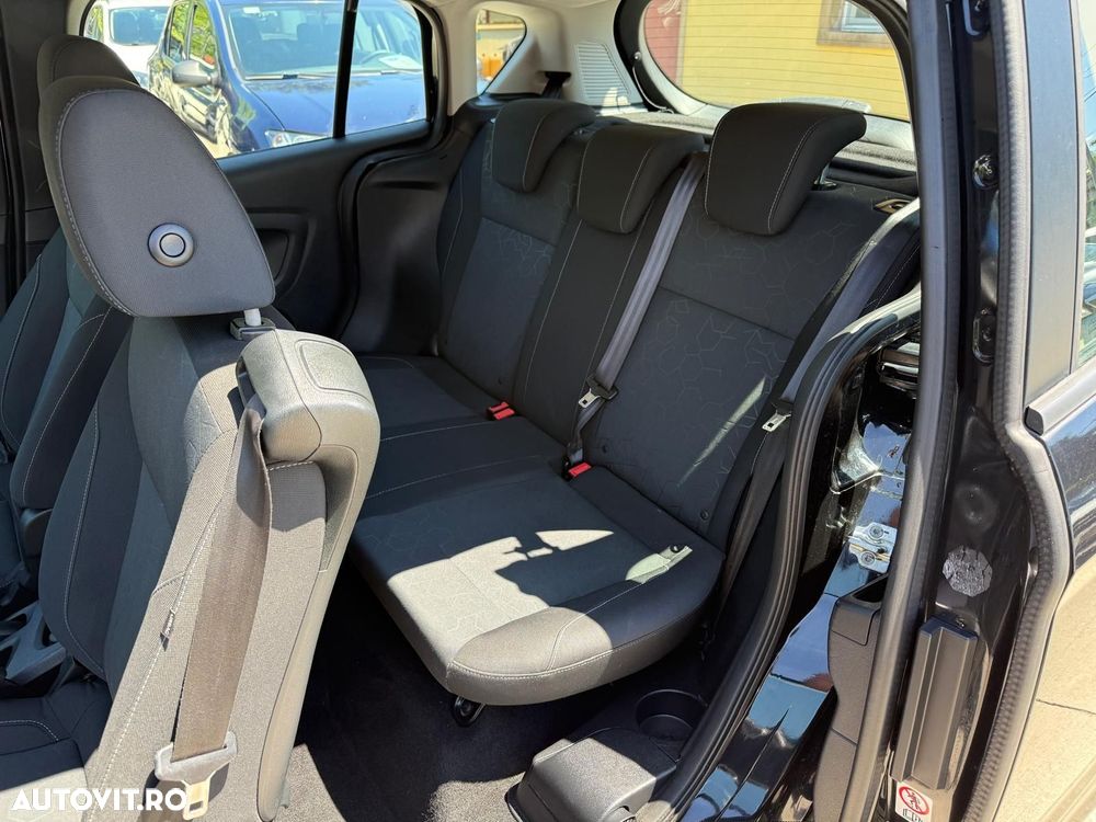 Ford B-Max - 12