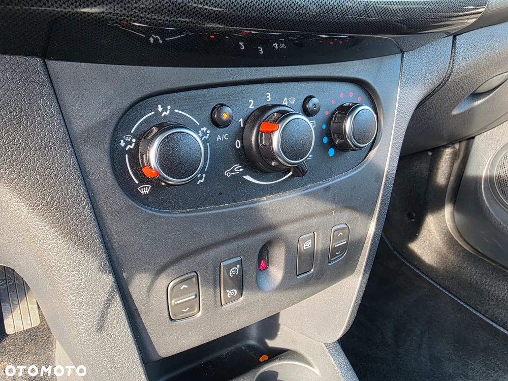 Dacia Logan TCe 90 (S&S) Stepway - 30