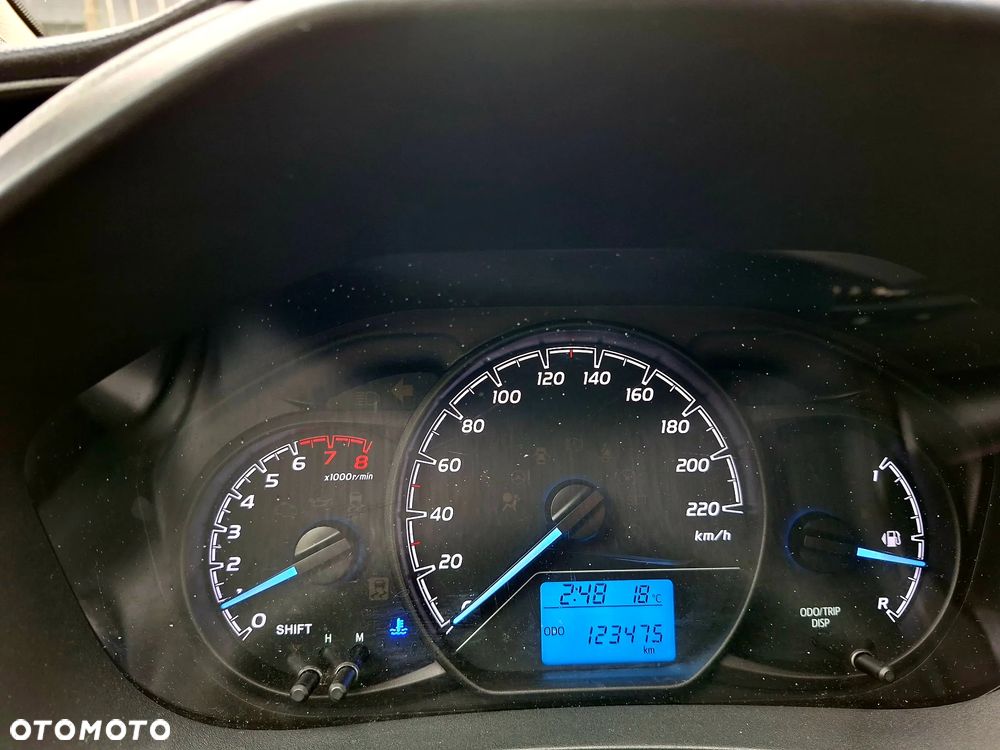 Toyota Yaris - 26