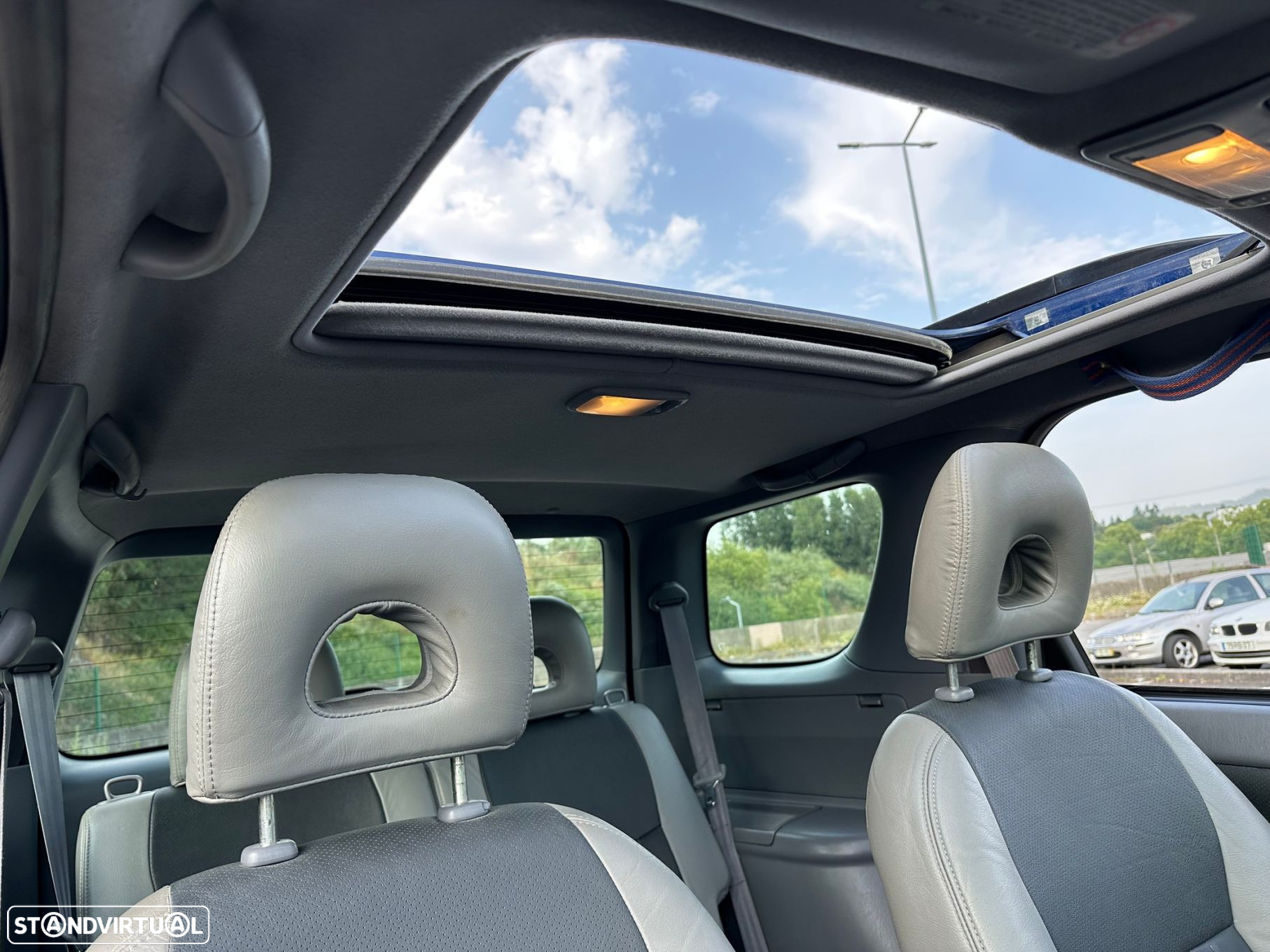Toyota RAV4 2.0 Pack 2 - 18