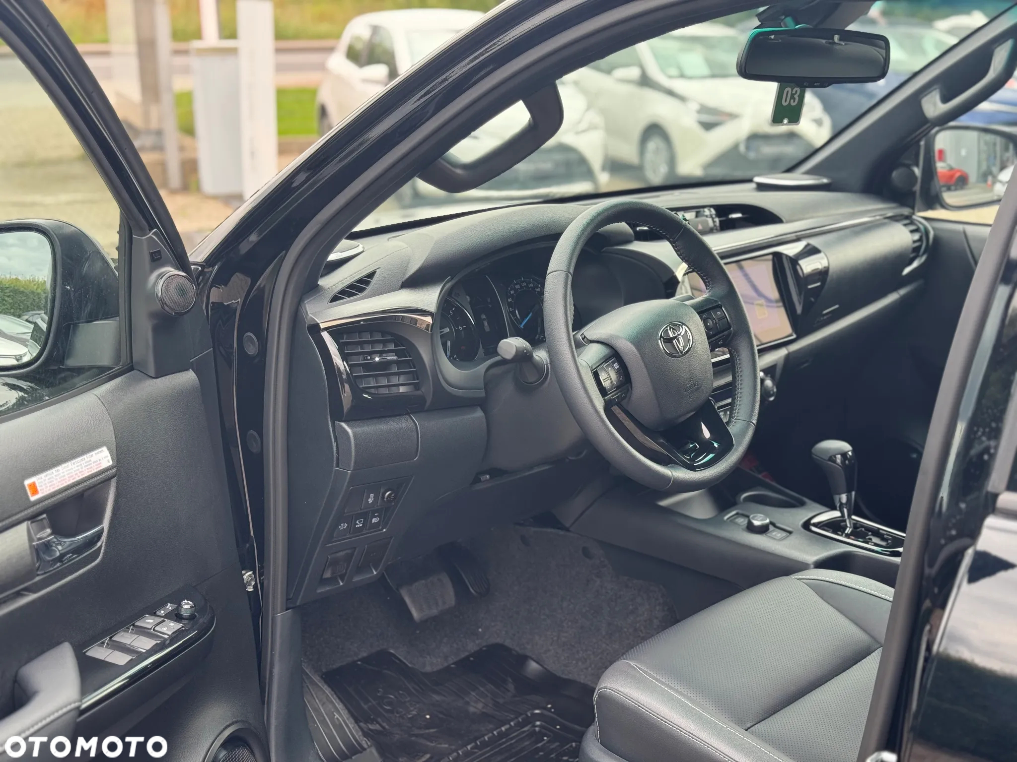 Toyota Hilux 2.8 D-4D Double Cab Invincible 4x4 - 25