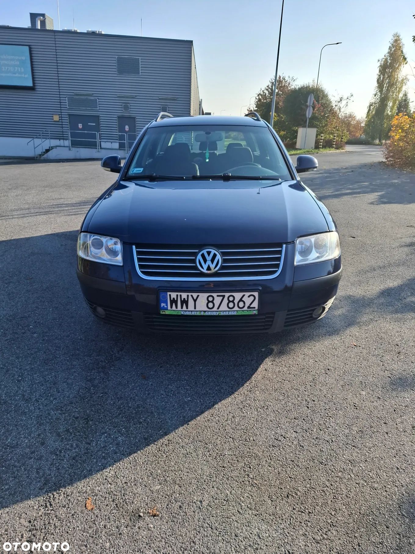 Volkswagen Passat - 1
