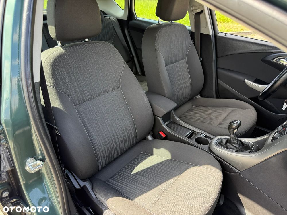 Opel Astra 1.6 Color Edition - 14