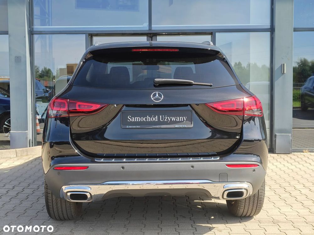 Mercedes-Benz GLA 200 Business Edition - 6