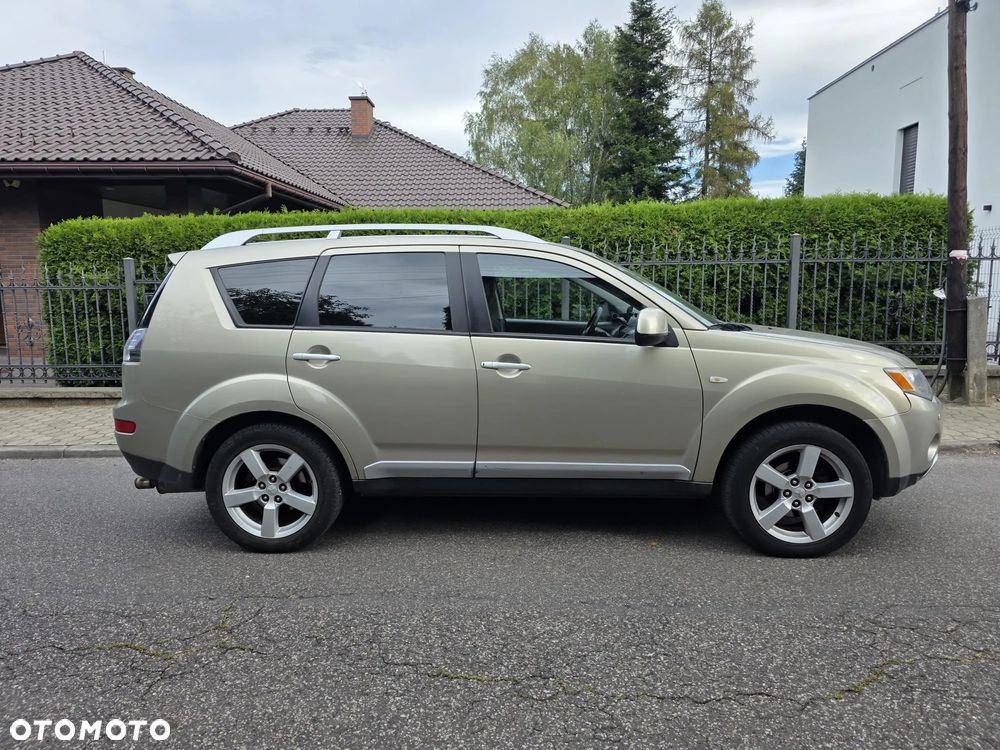 Mitsubishi Outlander 2008 photo 4