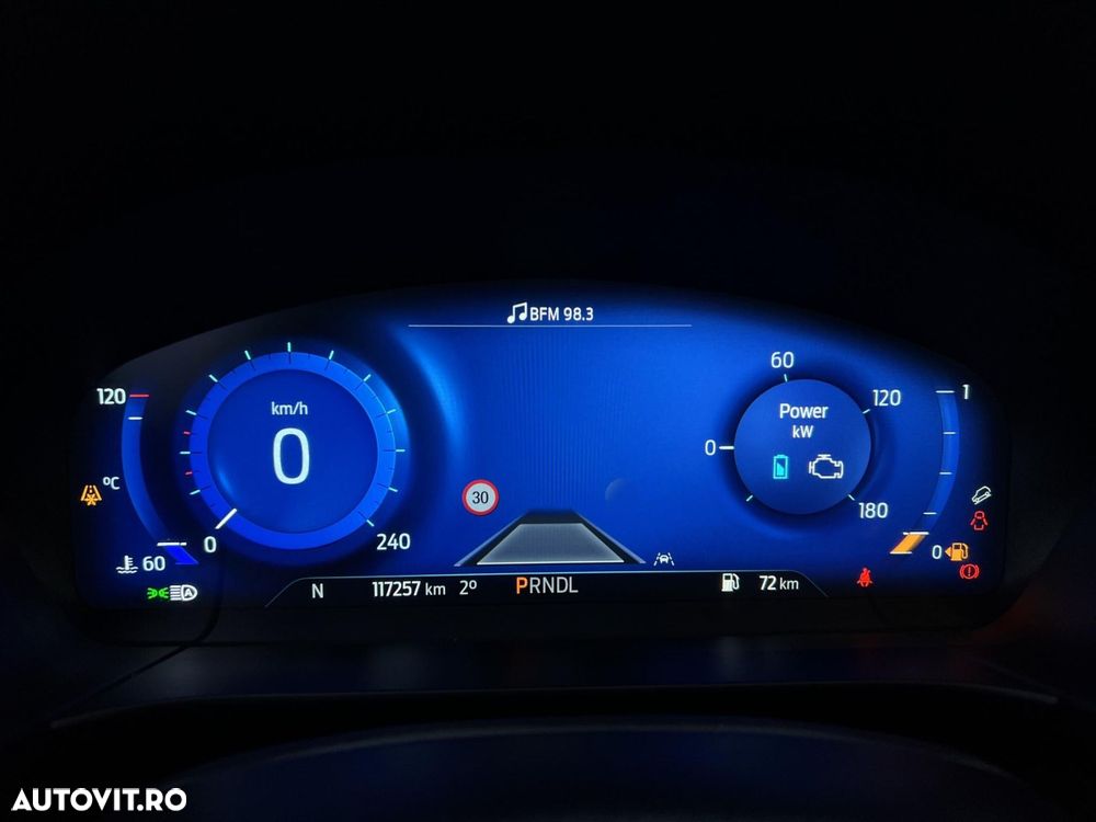 Ford Kuga 2.5 Duratec FHEV FWD ST Line - 8