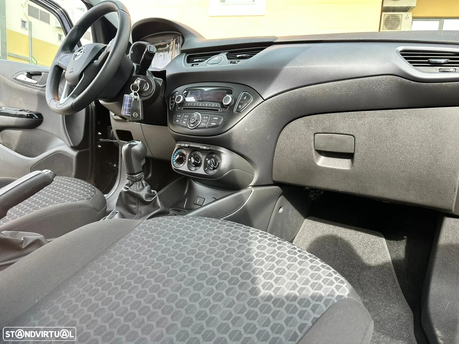 Opel Corsa E Van - 10