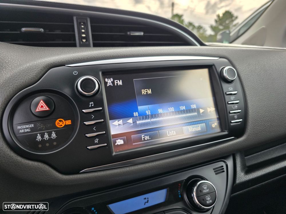 Toyota Yaris - 15