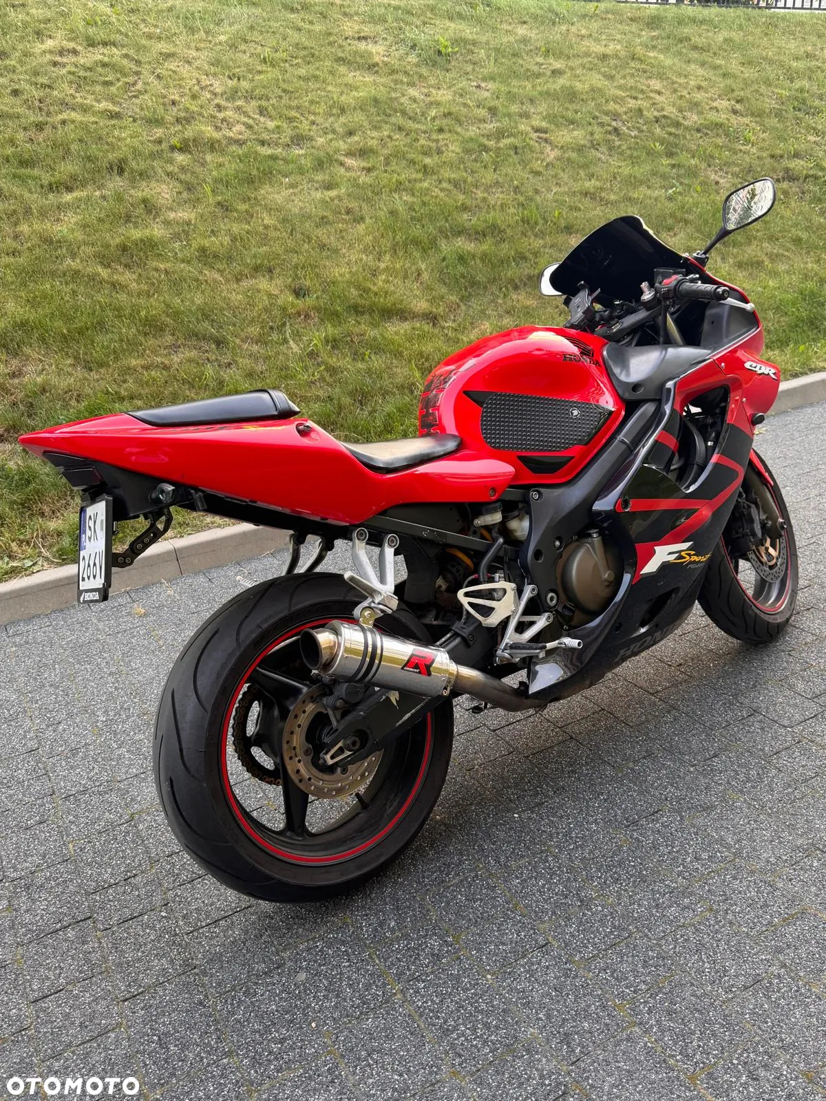 Honda CBR - 6