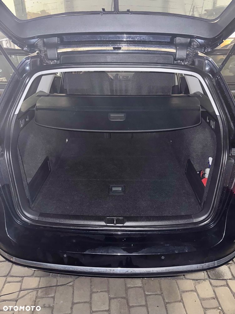 Volkswagen Passat 2.0 TDI DSG Comfortline - 6