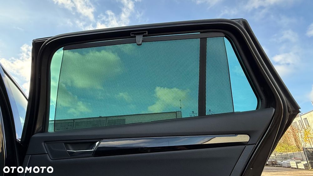 Skoda Superb 2.0 TDI DSG L&K - 37