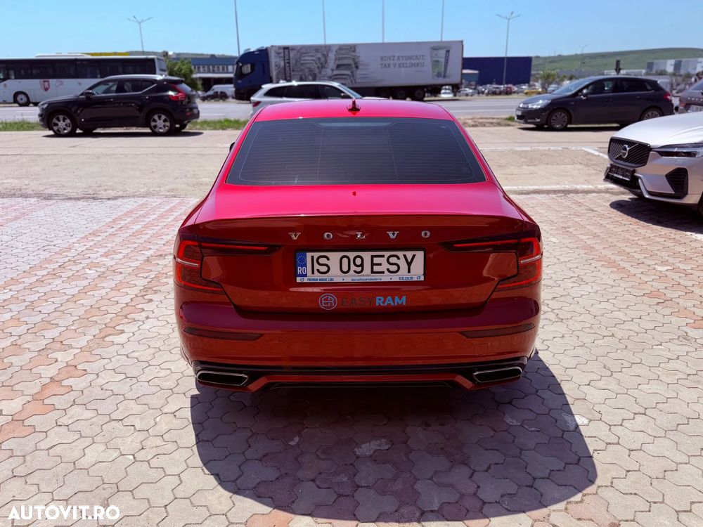 Volvo S60 T5 R-Design - 5