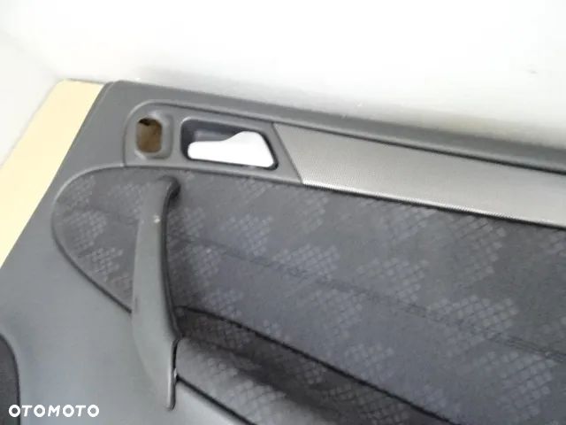 BOCZEK BOCZKI DRZWI TYŁ MERCEDES W203 KOMBI NR296 - 4