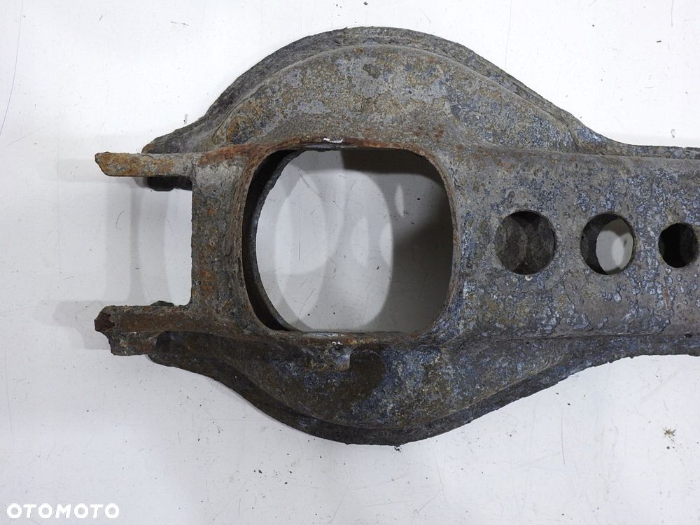 WAHACZ PRAWY TYŁ VOLVO V70 II - 6