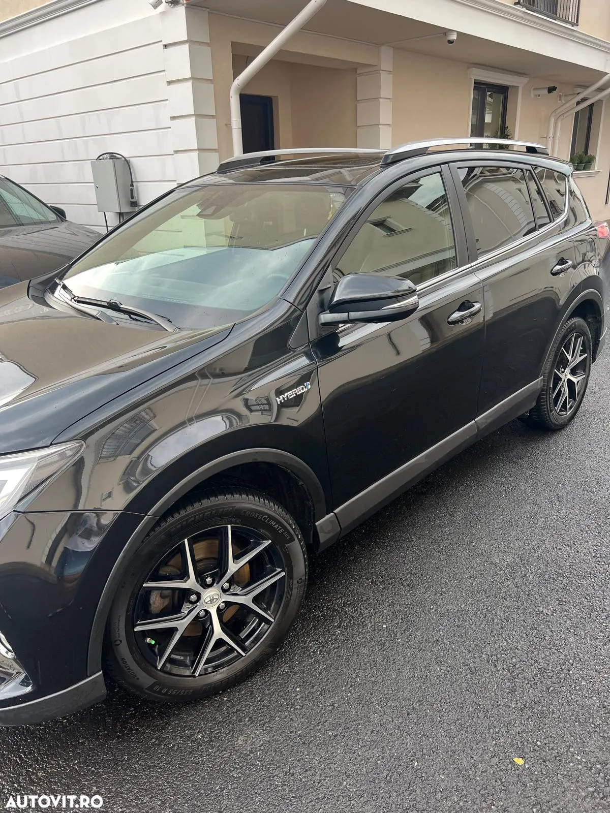 Toyota RAV4 - 16