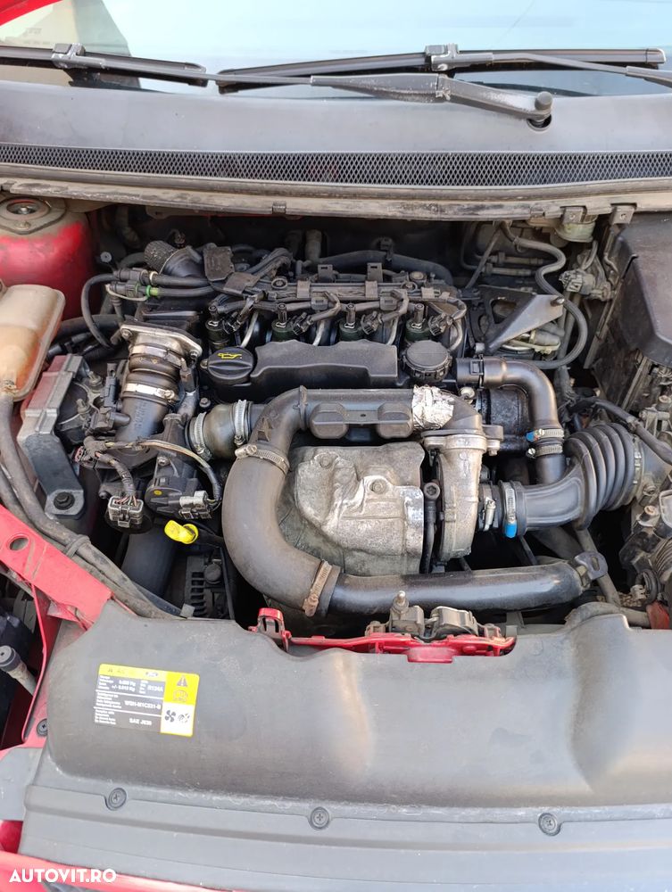 Ford Focus - 10
