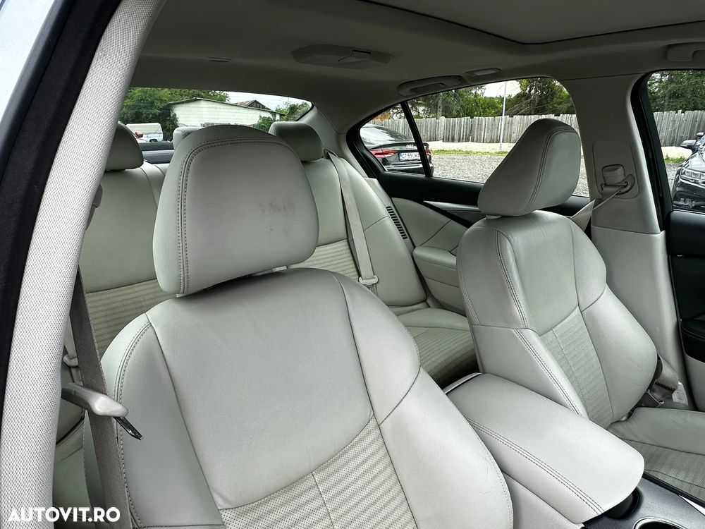 Infiniti Q50 - 11