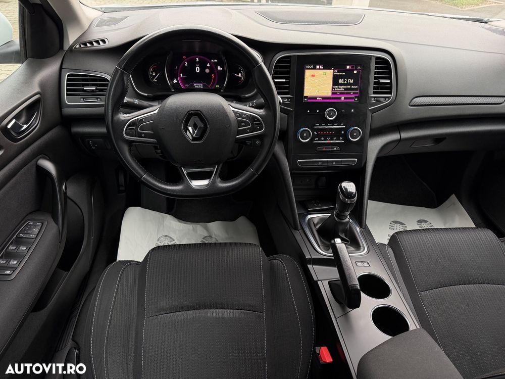 Renault Megane 1.5 dCi Eco2 Authentique - 4