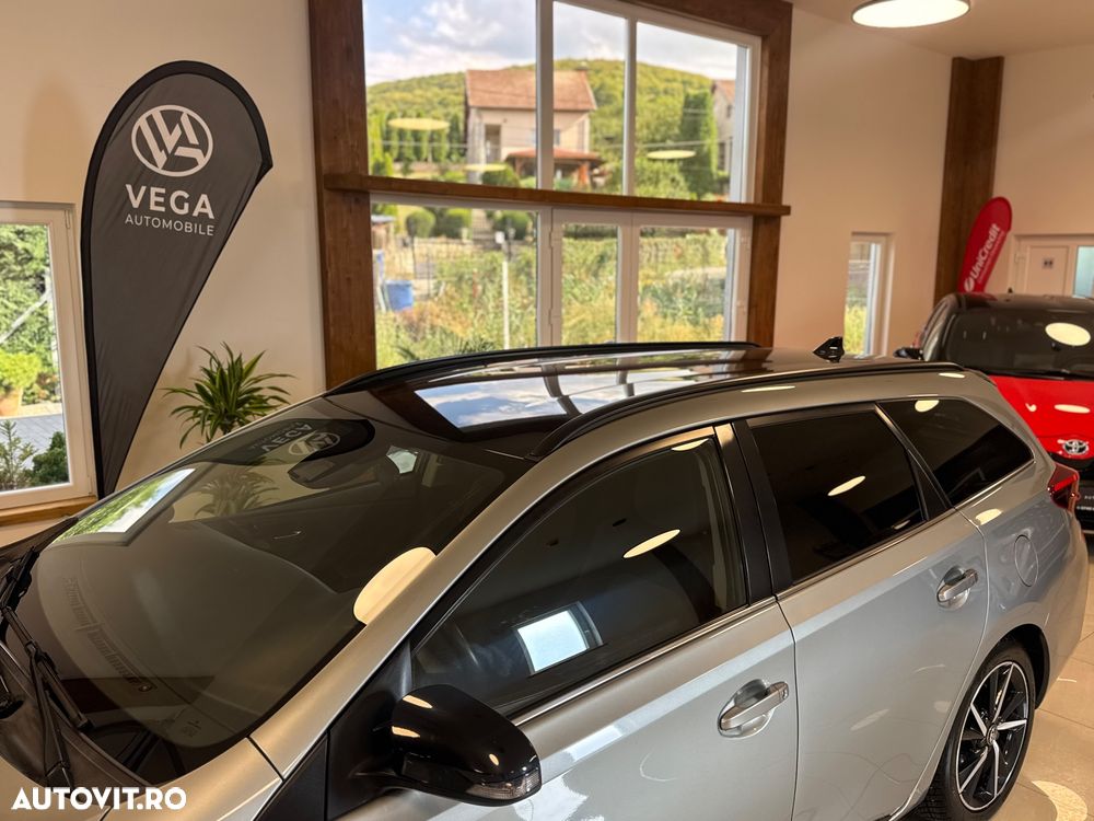 Toyota Auris 1.8 VVT-i Automatik Team Deutschland - 37
