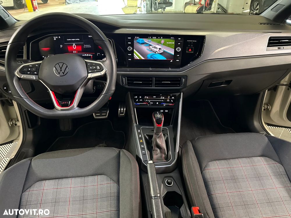 Volkswagen Polo - 10