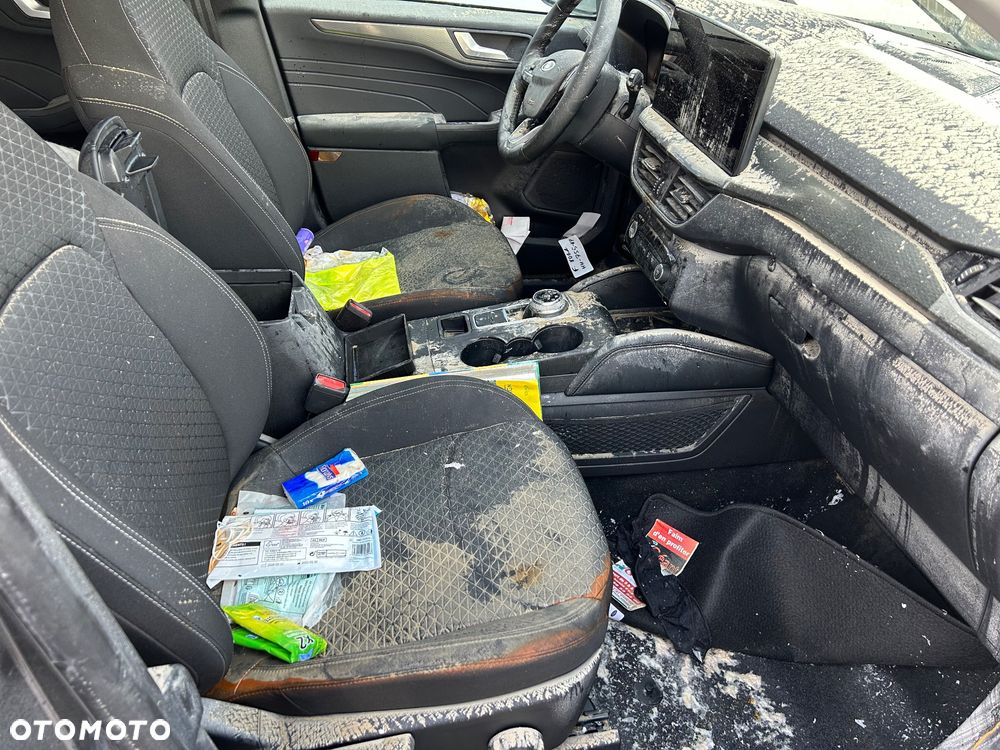 Ford Kuga 2.5 Duratec FHEV ST-LINE - 7