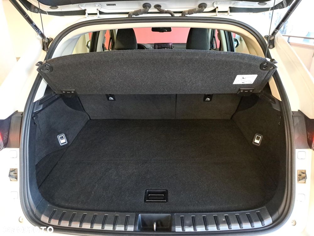 Lexus NX 300h Business Edition AWD - 10