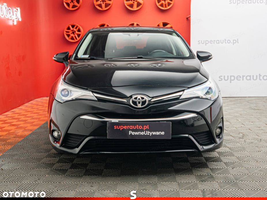Toyota Avensis 1.8 Premium - 3