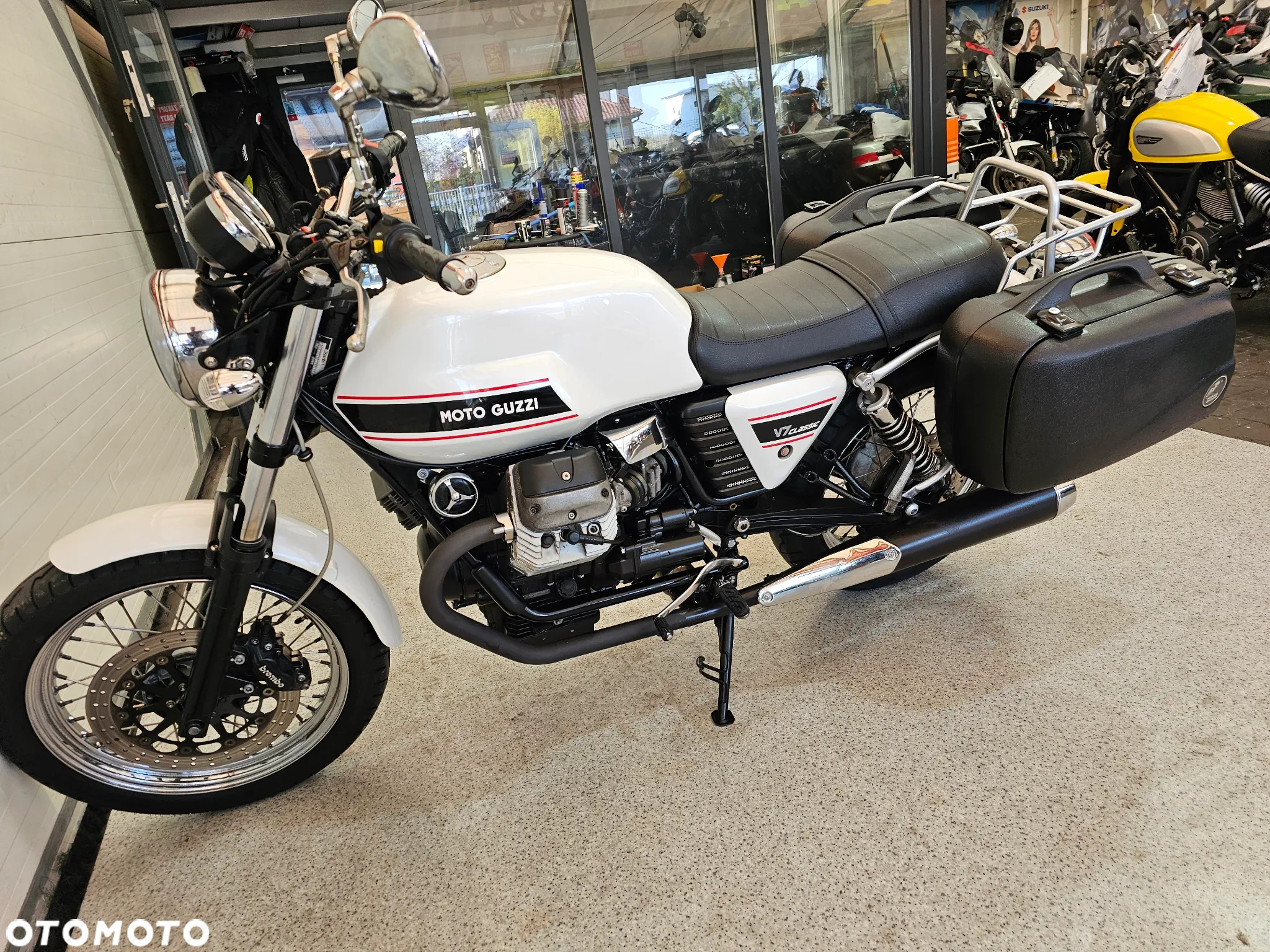 Moto Guzzi V7 - 21