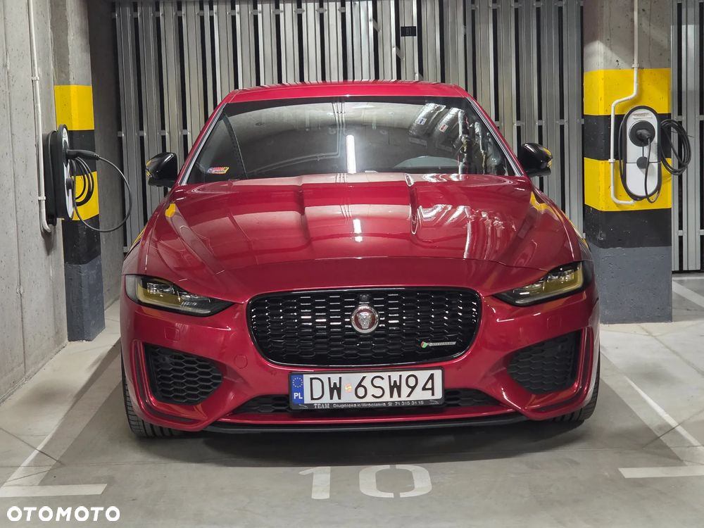 Jaguar XE 2.0 P250 R-Dynamic Black - 32