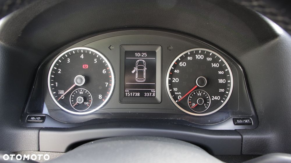 Volkswagen Tiguan - 31