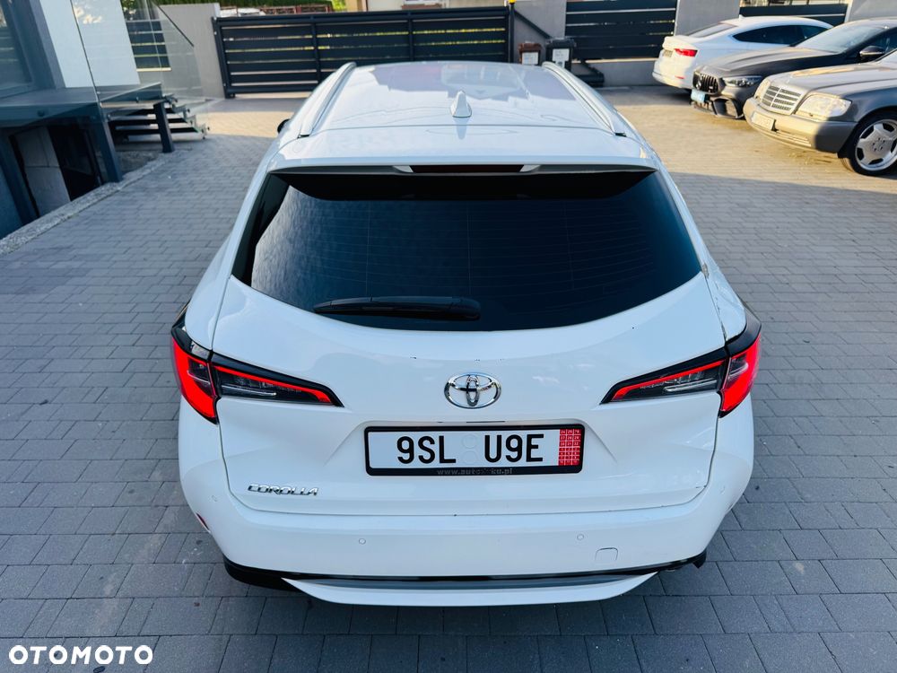 Toyota Corolla 2.0 Lounge - 10