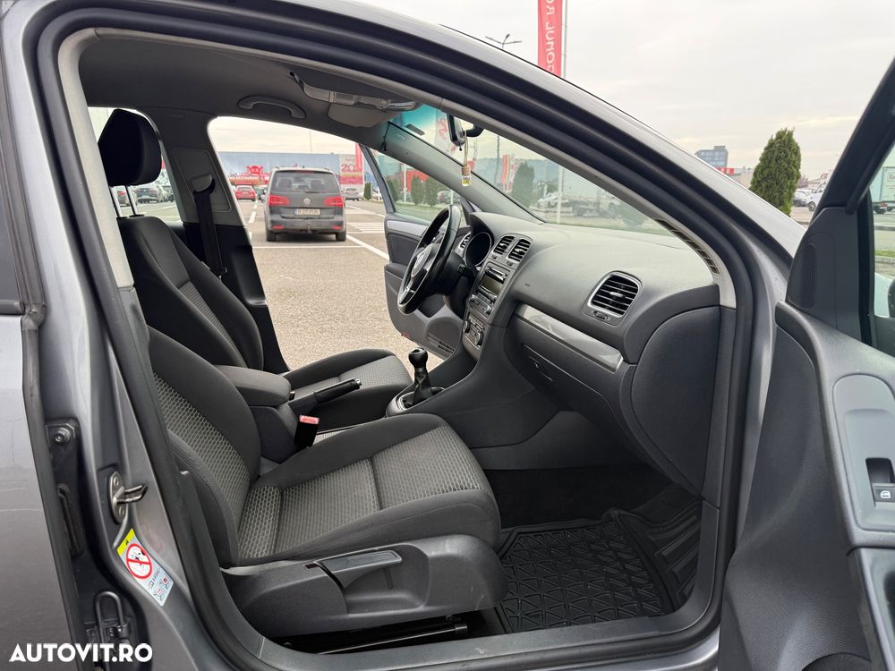 Volkswagen Golf 1.6 TDI DPF BlueMotion Technology Comfortline - 22