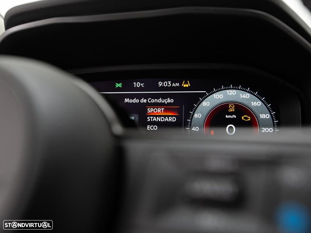 Nissan Qashqai 1.3 DIG-T N-Connecta Xtronic - 25