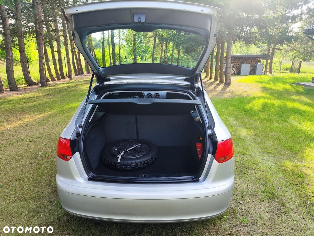 Audi A3 Sportback 1.6 Attraction - 3