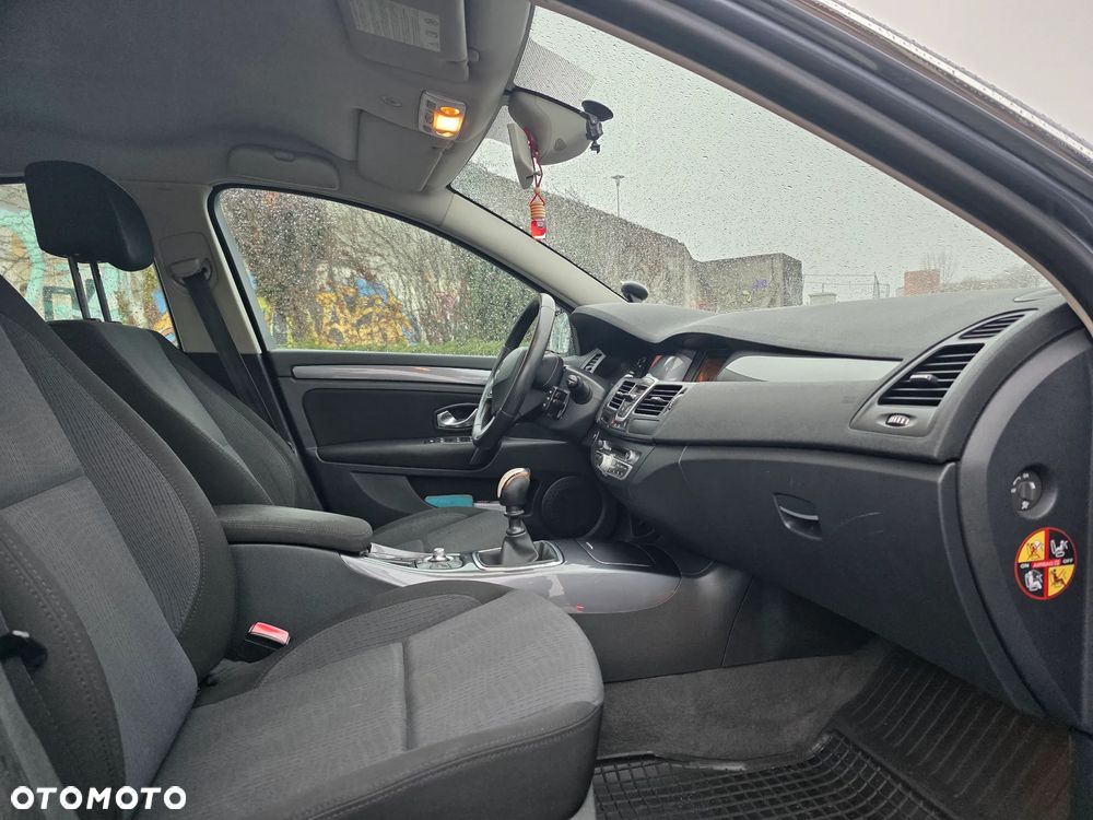 Renault Laguna 1.5 dCi Authentique - 9