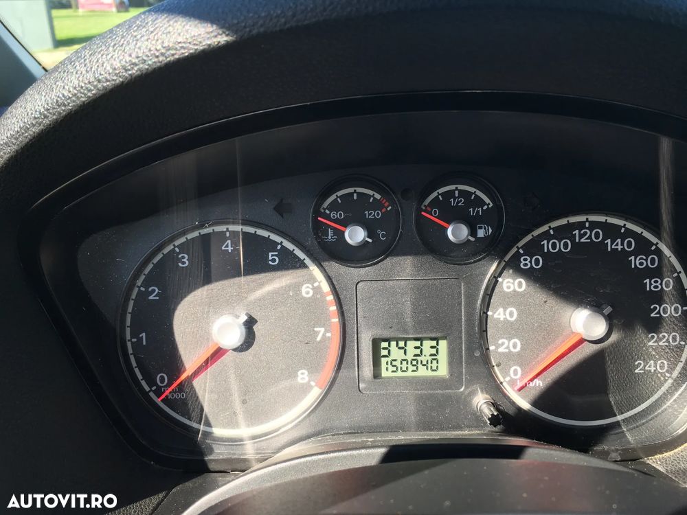 Ford C-Max - 10