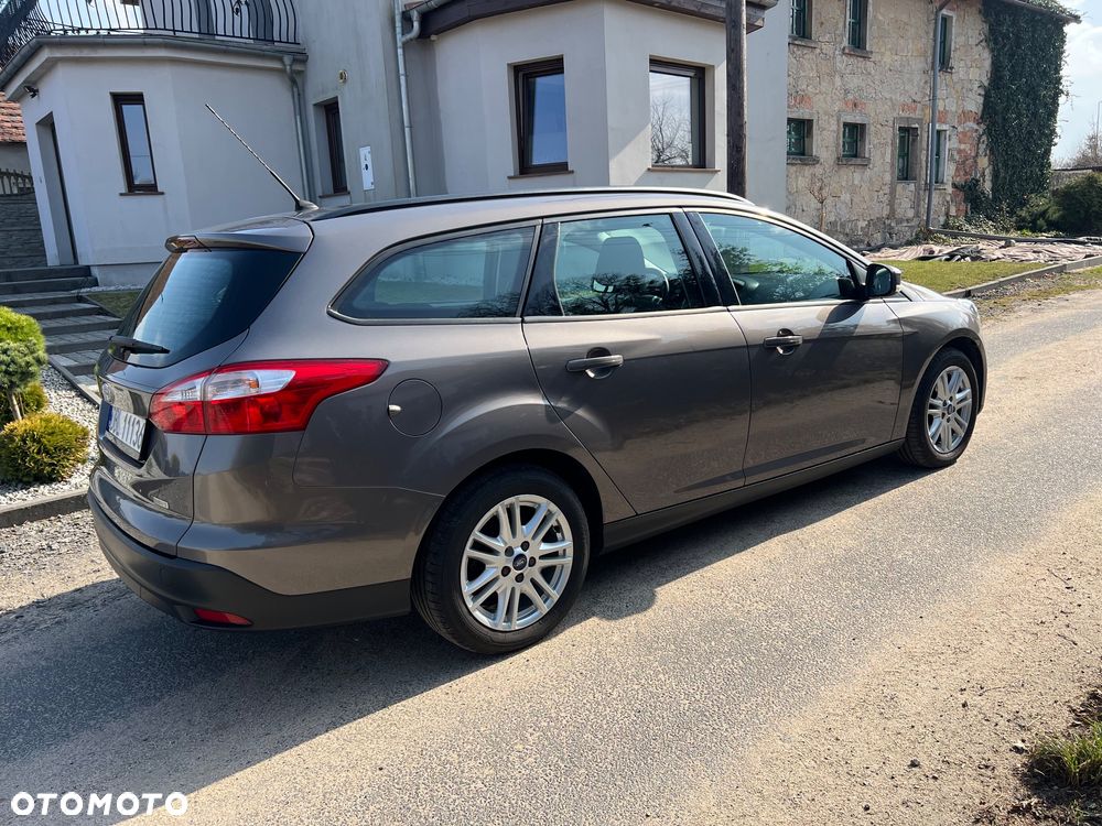Ford Focus 1.0 EcoBoost Start-Stopp-System TREND - 6
