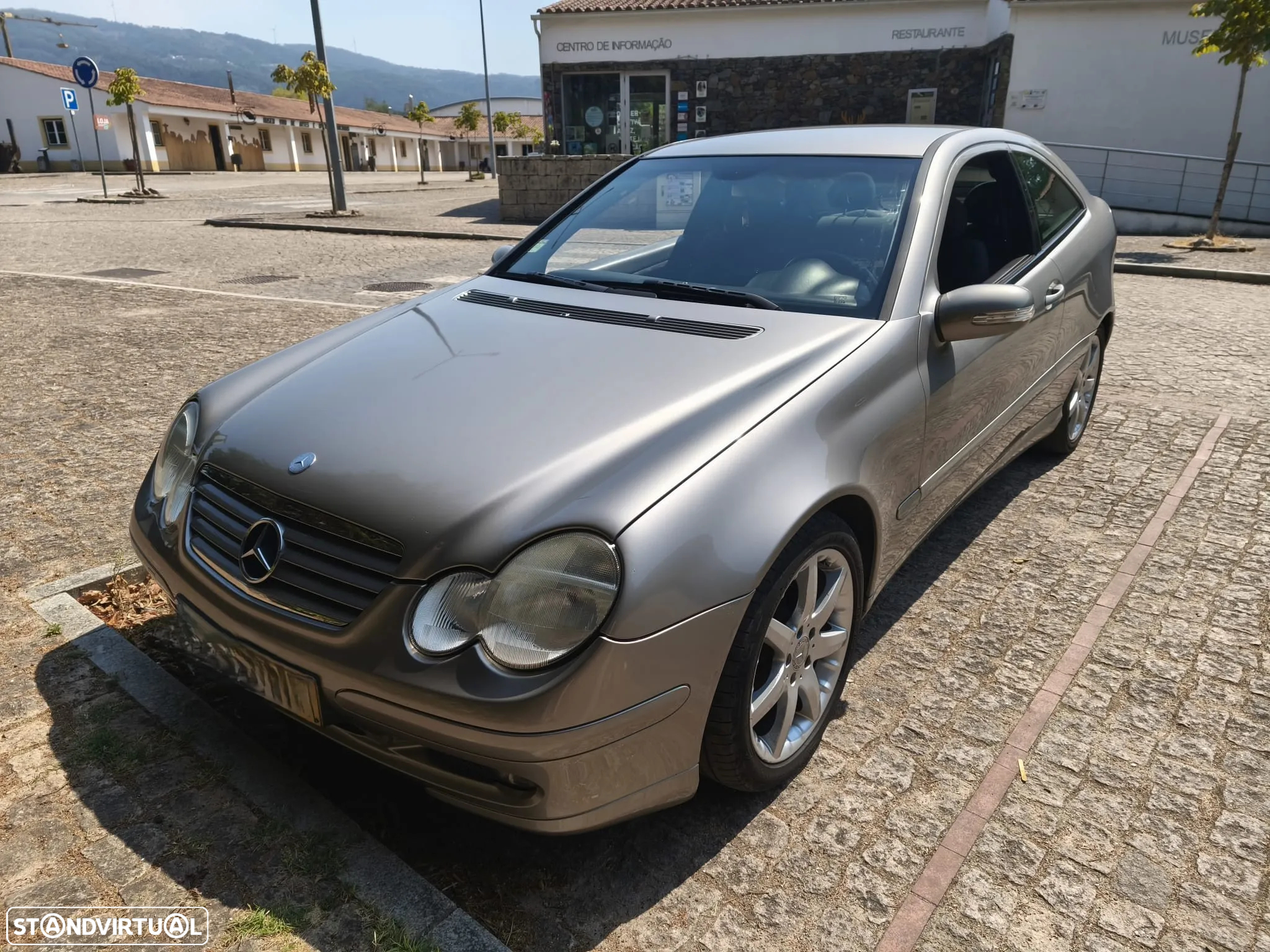 Mercedes-Benz C 220 CDi Sport Coupé Evolution AMG - 2