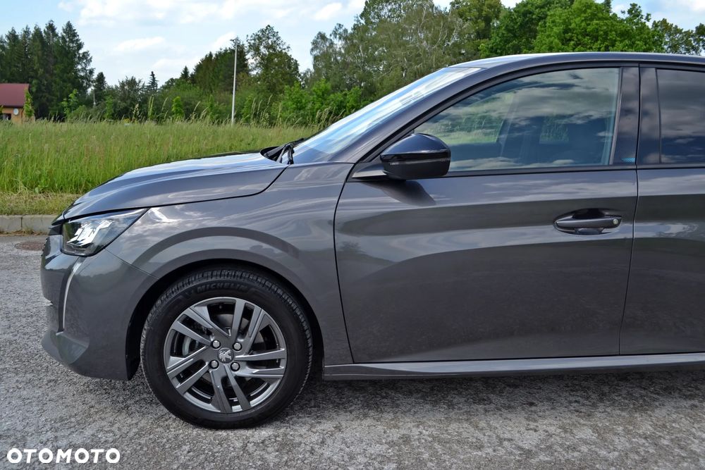 Peugeot 208 - 7