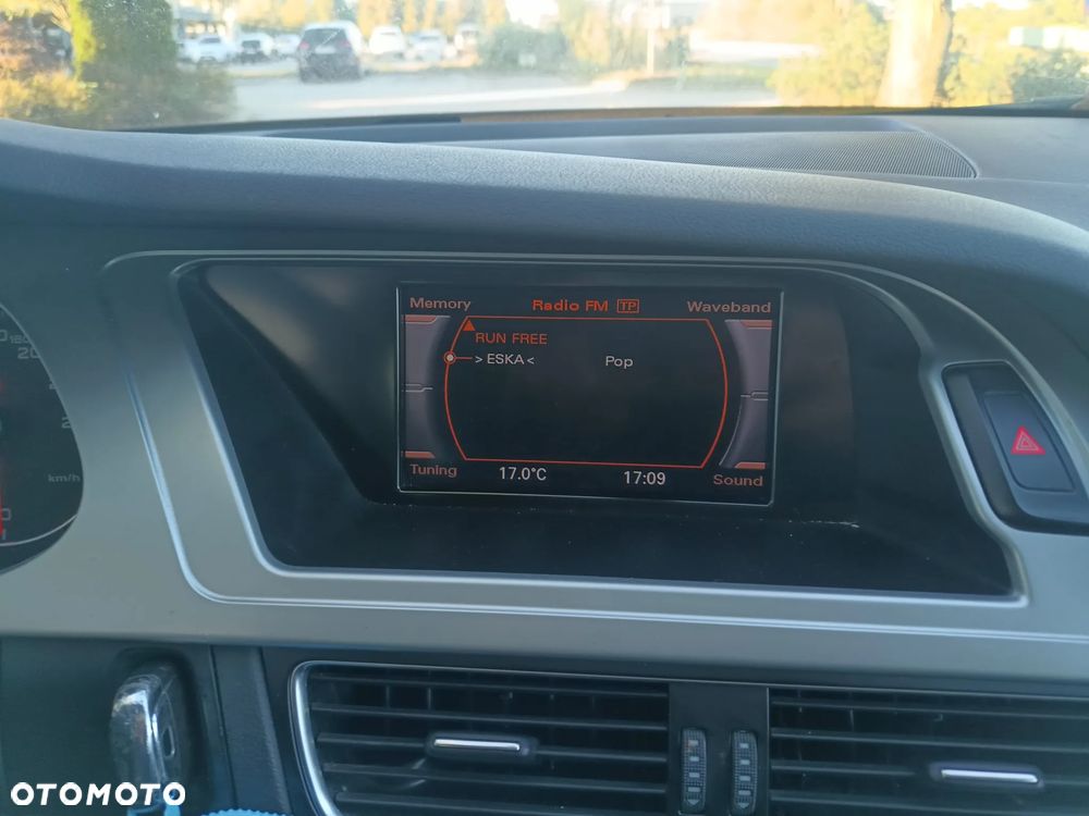 Audi A4 Avant - 11