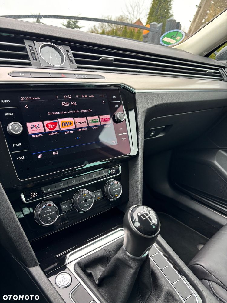Volkswagen Passat 2.0 TDI EVO Elegance - 14