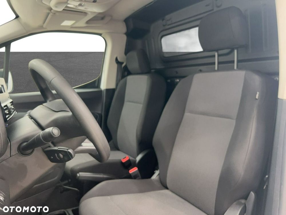 Toyota Proace City - 16