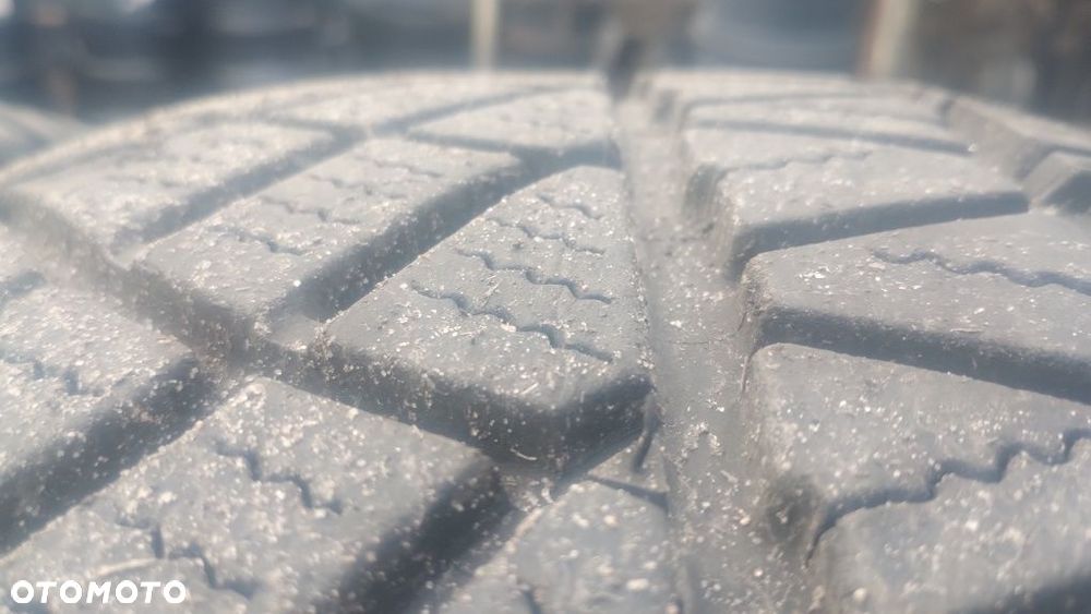 245.65.17  Michelin latitude 2020 bieżnik 6 mm - 2