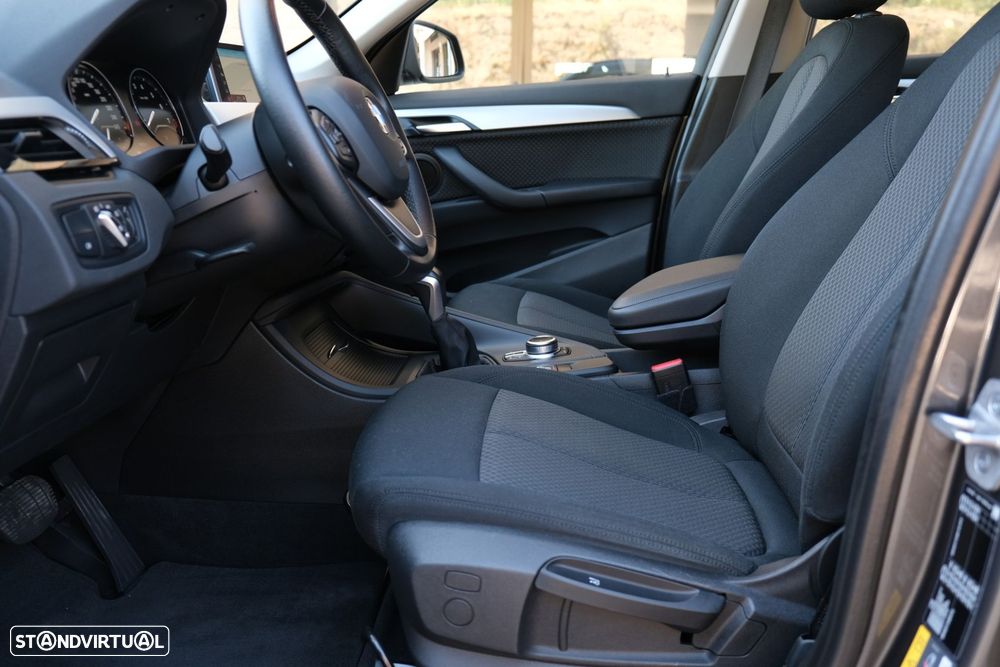 BMW X1 25 e xDrive - 12