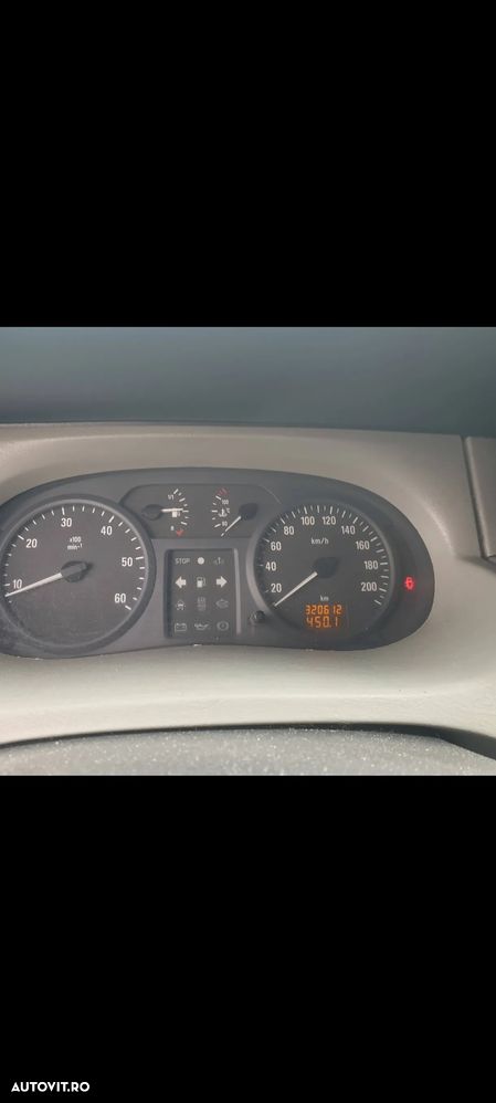 Opel Vivaro 2.5 CDTI L2H1 - 5