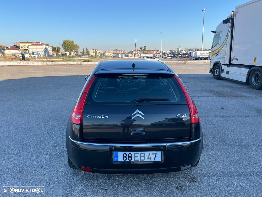 Citroën C4 1.6 HDi 110 Exclusive - 7